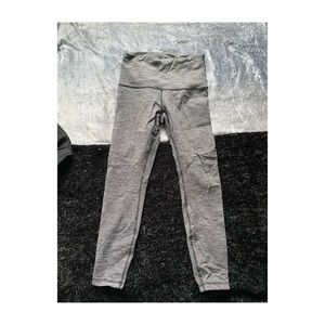 Lululemon wunder under